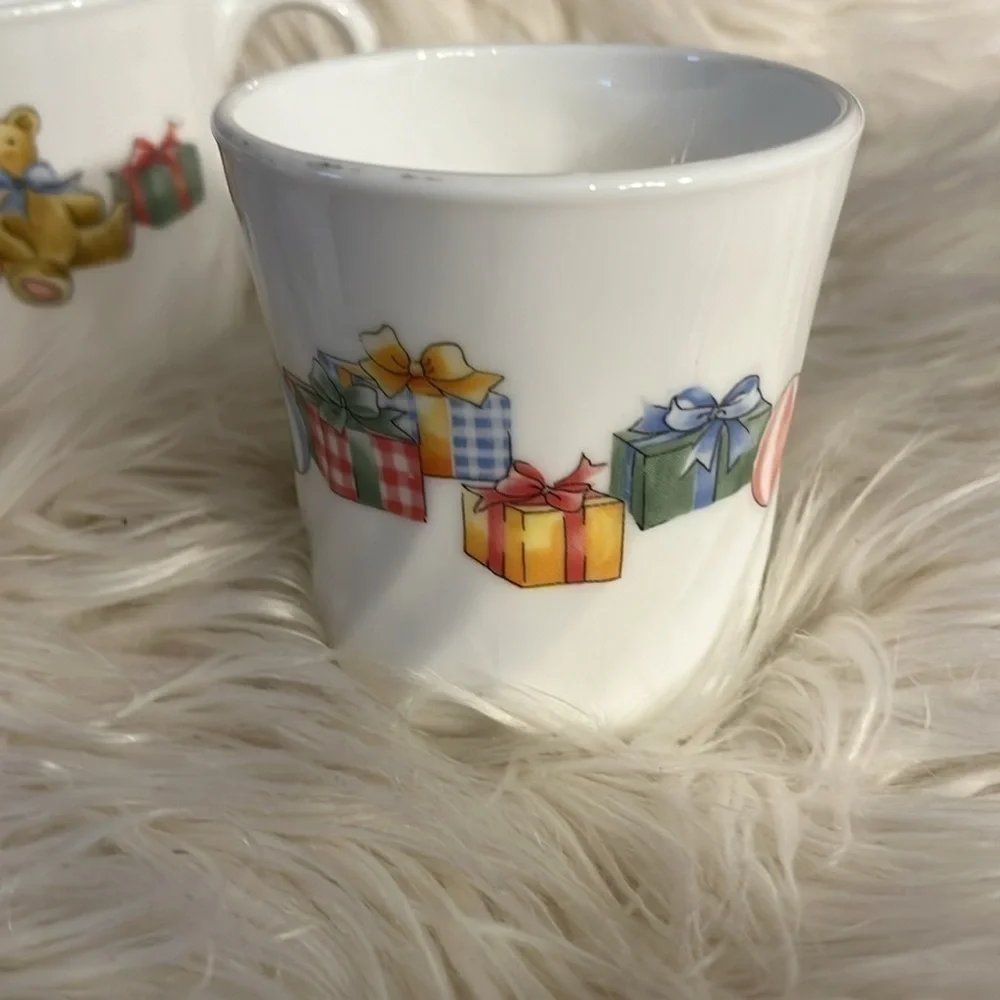 Christmas Corningware coffee mugs set of 4